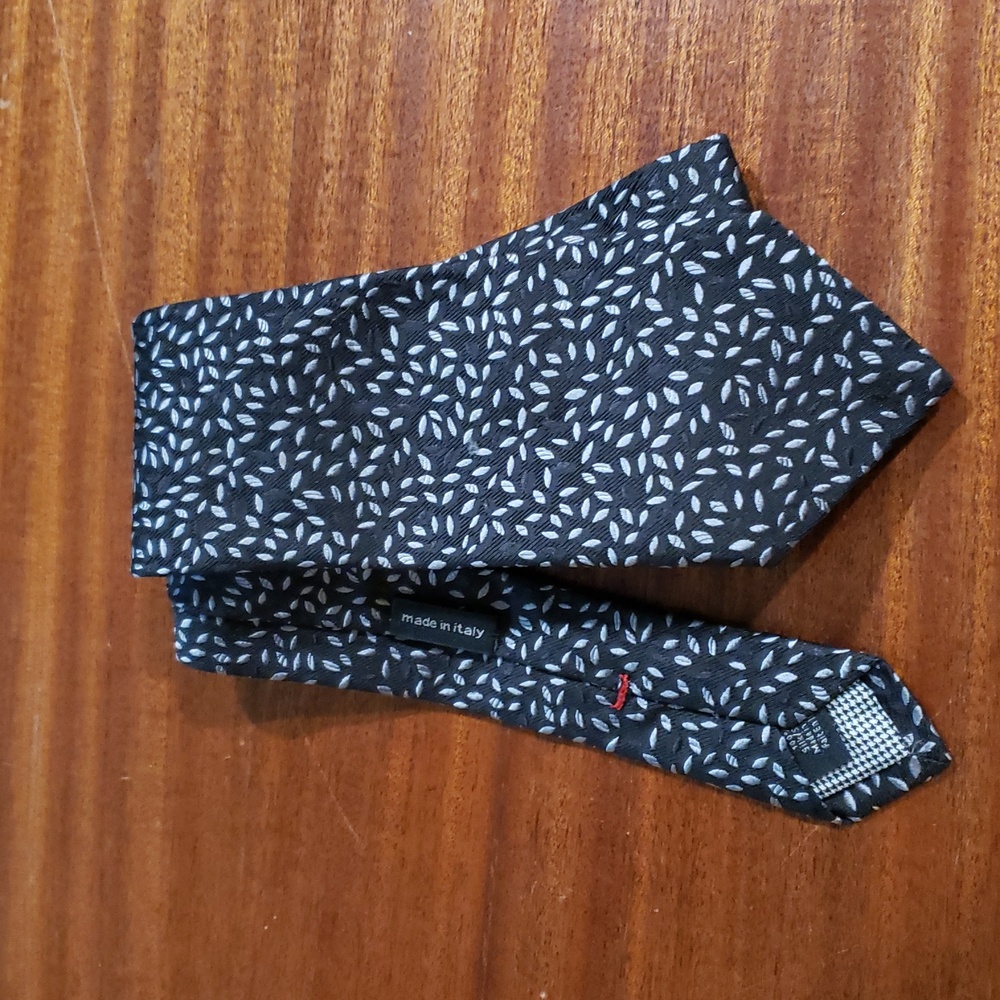 John Varvatos Black and Gray Leaf Pattern Tie